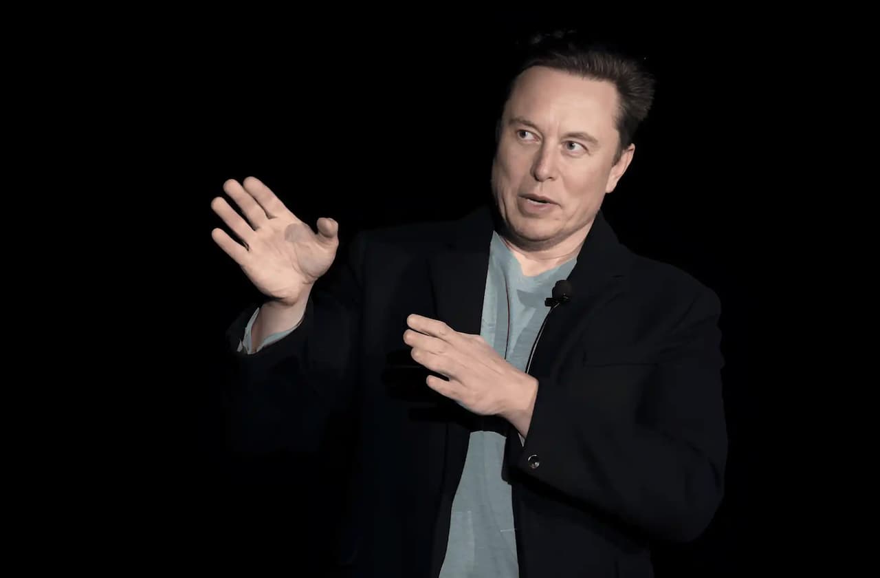 elon_musk_restored_11zon elon_musk_restored_11zon